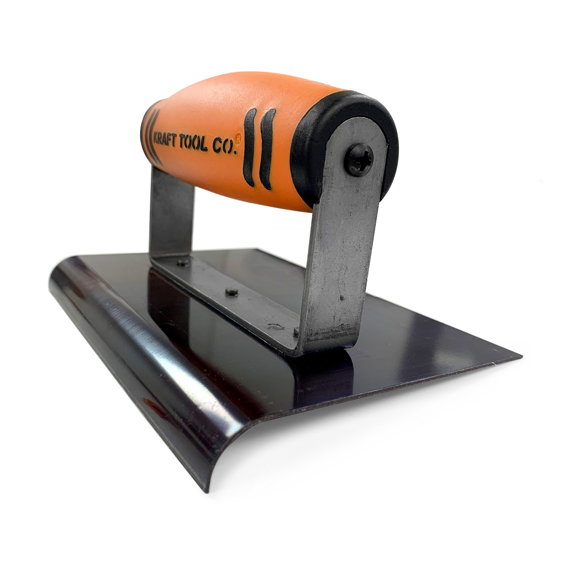 Blue Steel Curved Edge hand trowel 4 inches wide and 6 inch length. Used to give you concrete slabs a decorative curved edge which is also protective of chipping. Available from Speedcrete, United Kingdom.