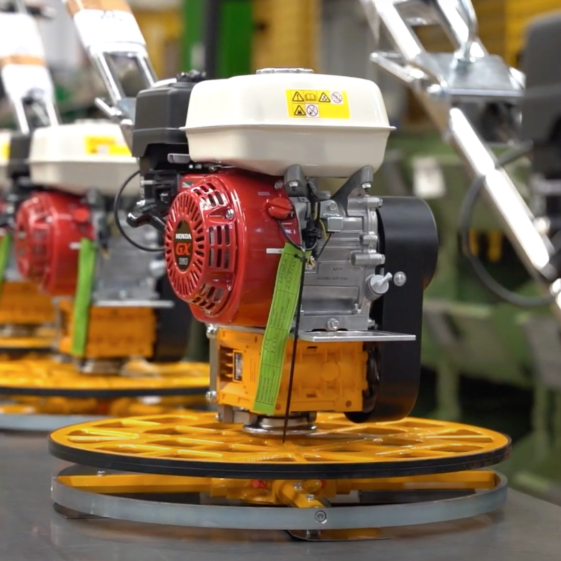 Barikell pedestrian floats are a trusted manufacturer of concrete levelling equipment based in Italy. Edging trowels are used by concrete professionals to perform in tight areas. Available to hire or buy from Speedcrete, United Kingdom.