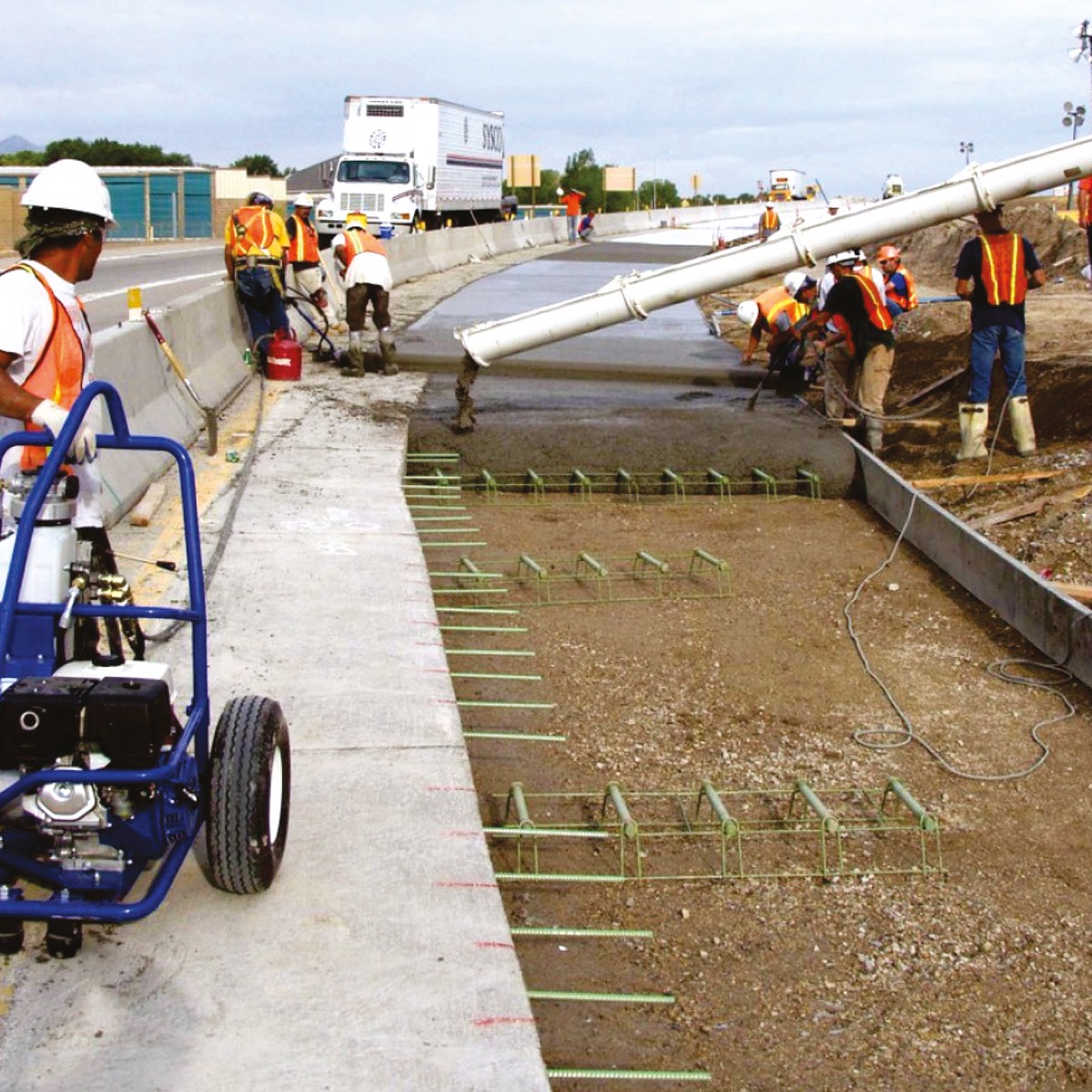 This concrete levelling hydraulic machine. The Bunyan Striker is powered by a diesel Kuboto engine. This machine connects to roller tubes which flatten out the concrete on the slab. Available from Speedcrete, United Kingdom.