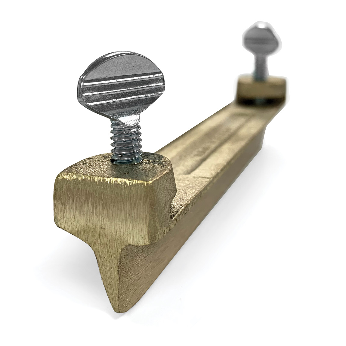 Expand the use of your fresno by turning it into a groover! This bronze groover attachment makes your fresno into a long-handled groover by simply turning the two thumbscrews.