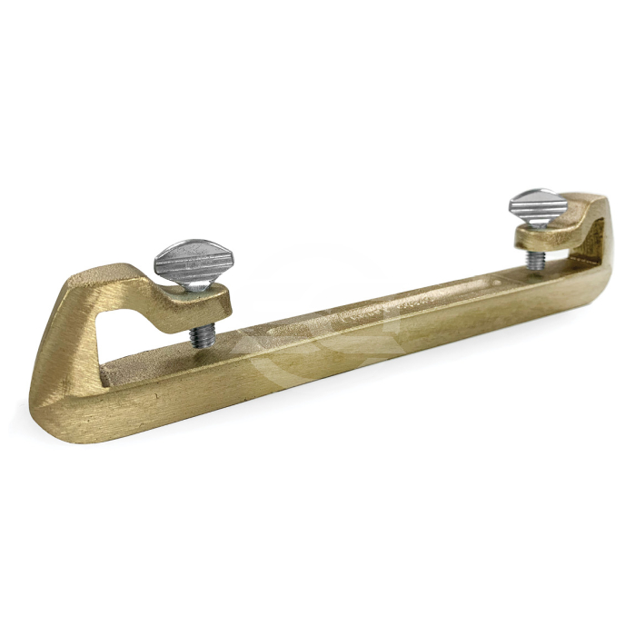 Expand the use of your Bullfloat by converting it into a groover. These bronze groover Bits fit onto 8” wide bullfloats. Made by Kraft Tools and supplied in the United Kingdom via Speedcrete.