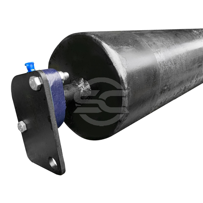 Bunyan Striker Roller Tubes supplied in the United Kingdom via Speedcrete. Used to level concrete along form work, these precision straight tubes will roll concrete flat ready for finishing.