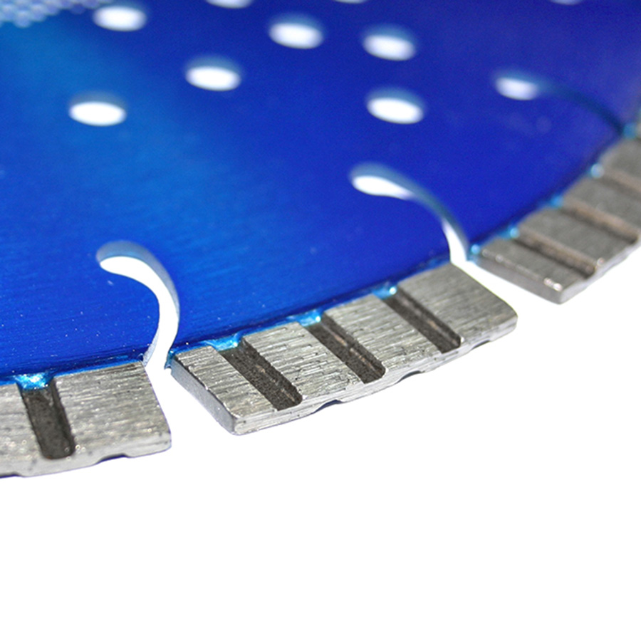 The GPX – General Purpose diamond blade provides the user with excellent cutting characteristics in the majority of non-abrasive construction products used in the UK.