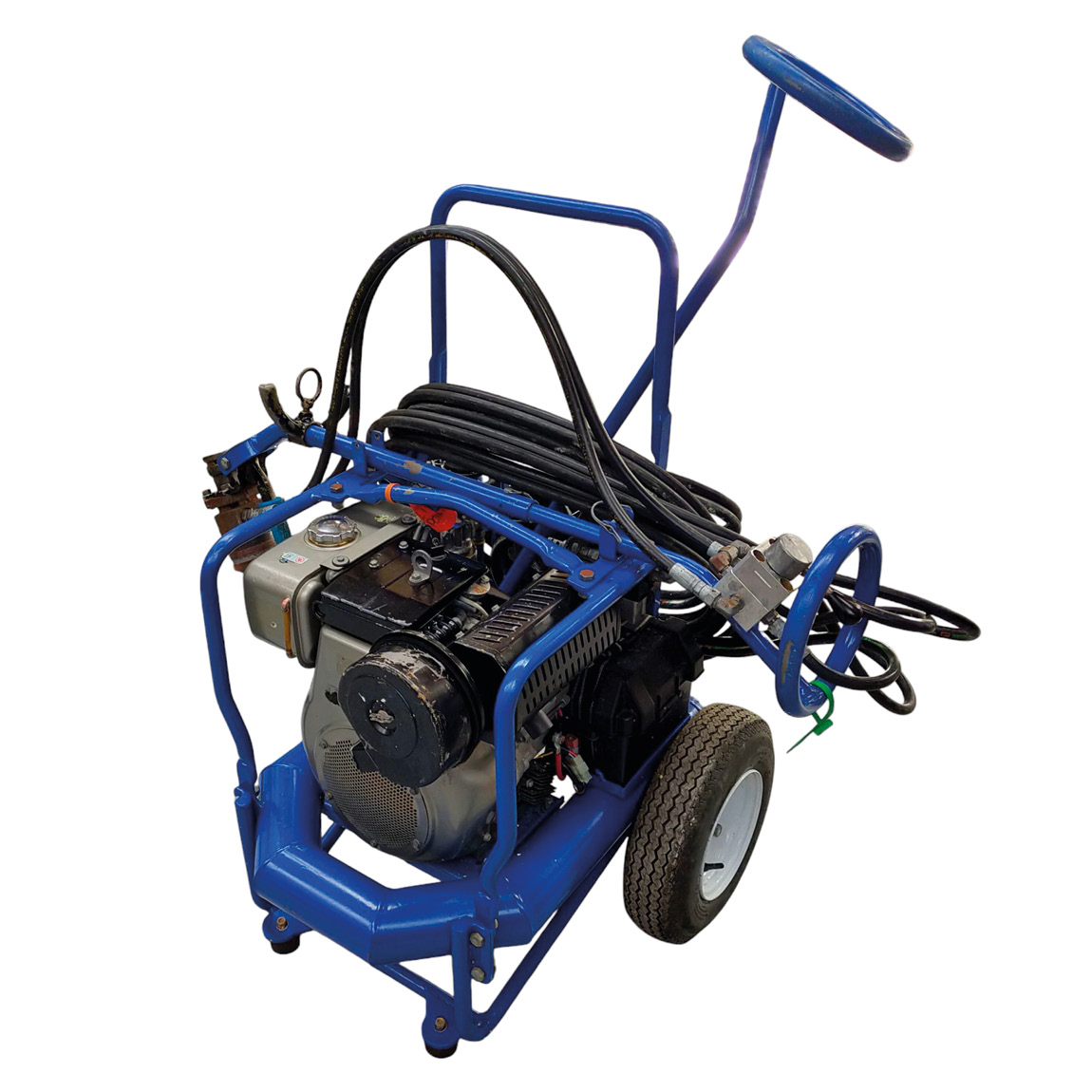 Used Bunyan Striker Diesel Roller Screed. The most versitile & adapatable concrete screeding machine on the market. Can be used for flat, slope work even conical tanks, Simple straightforward and reliable. Hydraulic drive & Kubota OC95 Power.