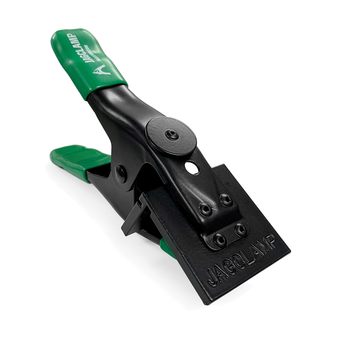 Designed with efficiency and safety in mind, JagClamp is made to hold long lines, move course to course in seconds, and maintain a strong grip and preventing it from becoming another hi-speed flying hazard. Available from Speedcrete, United Kingdom.