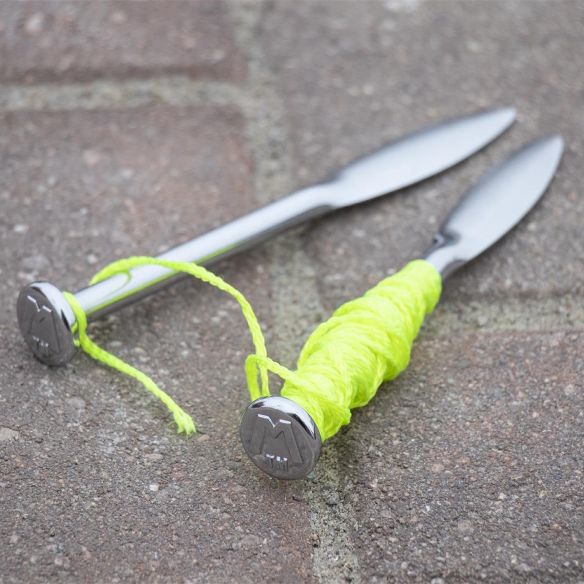 The MARSHALLTOWN Leaf Point Line Pins help stretch mason’s line while laying a brick or block course. The leaf point design allows you to place the Line Pins easily into mortar joints or stake them into the ground. They feature a large circular head for a