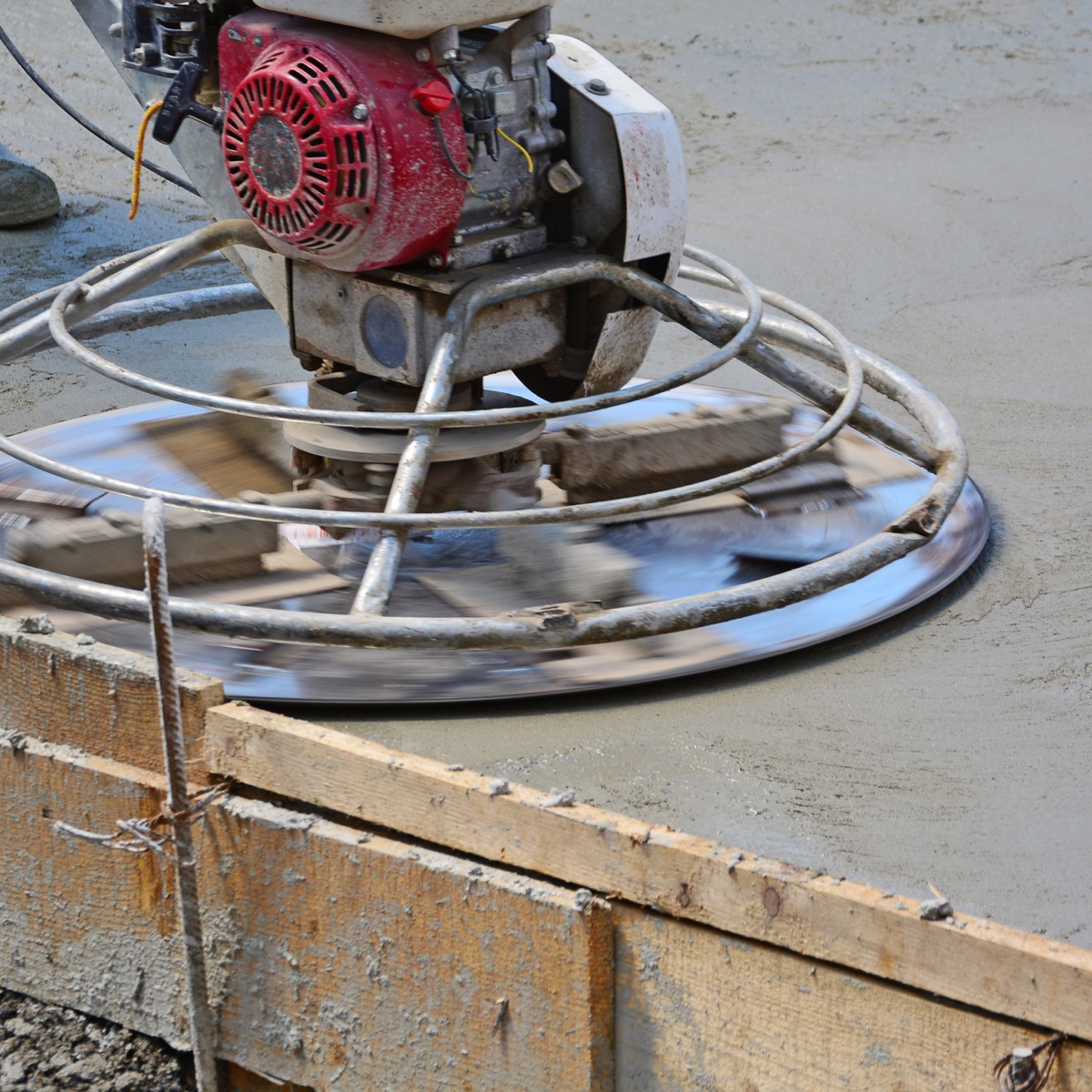 Pans 4 Blade Power Trowel
