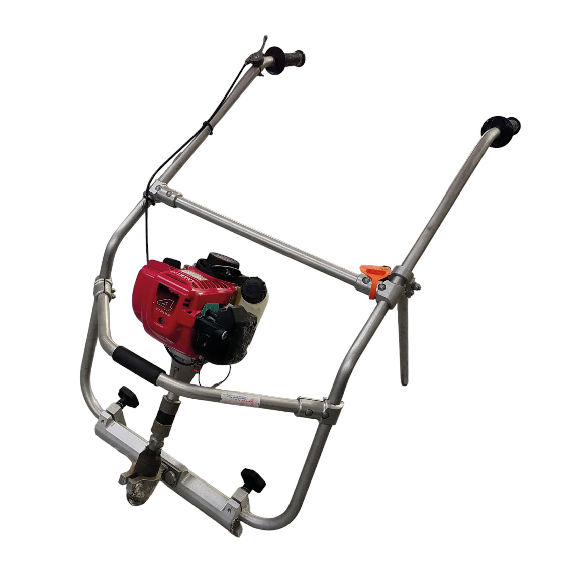 Multivibe concrete levelling walk behind vibratory beam. Available to hire and purchase in the United Kingdom via Speedcrete.