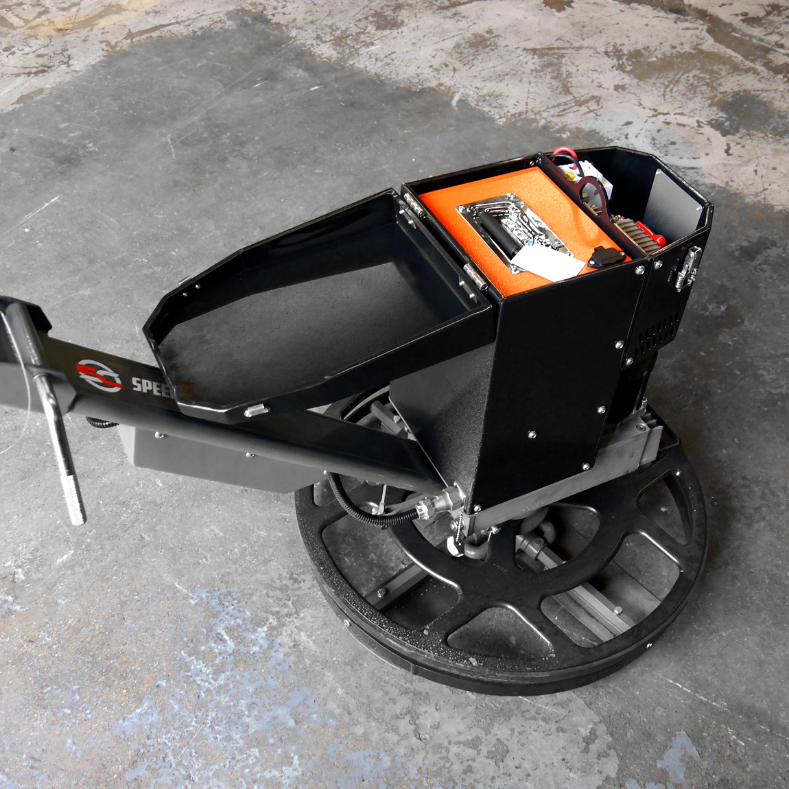 The new battery powered edging trowel available in the United Kingdom via Speedcrete. These walk-behind concrete finishing edgers are used in environments where fumes and high noise levels need to be a safety consideration. 