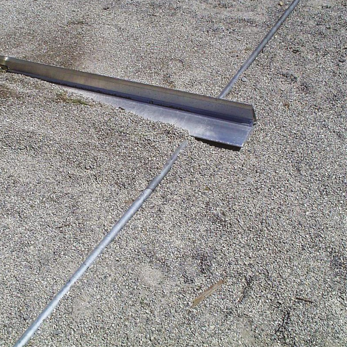 Screed rail system