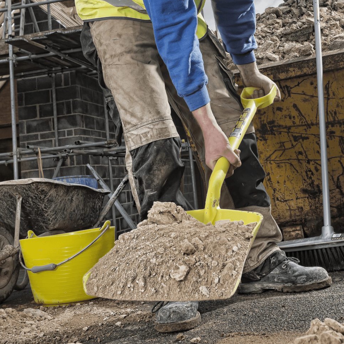 The new Gorilla® Shovel is a tough Plastic shovel design for a multitude of tasks including DIY, Construction, Building, Clear up even cleaning out the horses, Available from Speedcrete, United Kingdom.