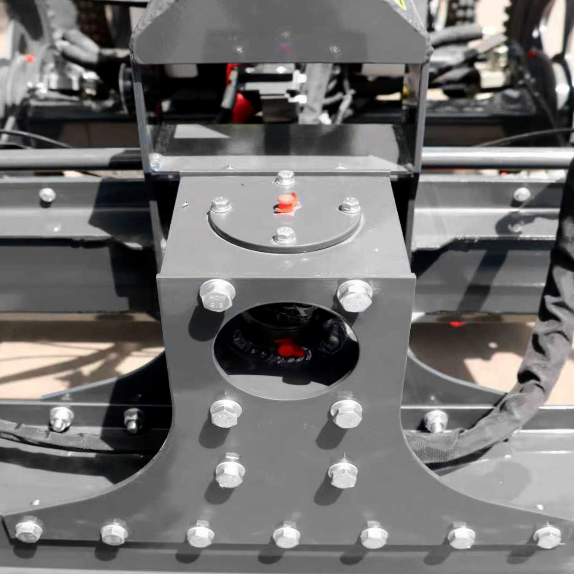 The Vanse WS550 hydraulic concrete laser controlled ride-on concrete screed levels and applies vibration across a 2.4m (7.8ft) front head. This concrete levelling machine is powered by the petrol Honda GX690 engine. Speedcrete, United Kingdom.