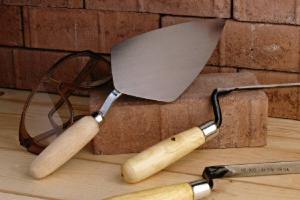More SMEs could put bricklaying tools to work in public sector